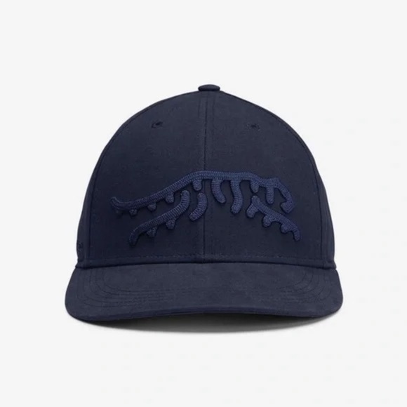 SUN DAY RED *New (Factory Sealed) Tiger Woods Jupiter Mid Hat Navy Regular - Picture 2 of 8